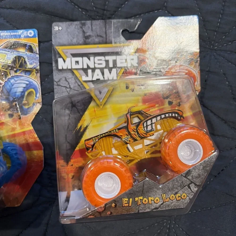 SPIN MASTER MONSTER JAM 2026 BLUE THUNDER & El Toro Loco SERIES 45 TRUCKS NEW!